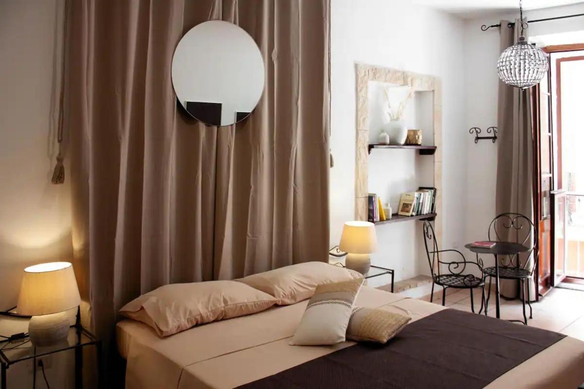 Castello'S Rooms كالياري المظهر الخارجي الصورة