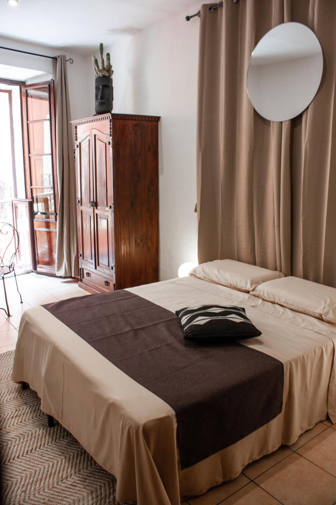 Castello'S Rooms كالياري المظهر الخارجي الصورة